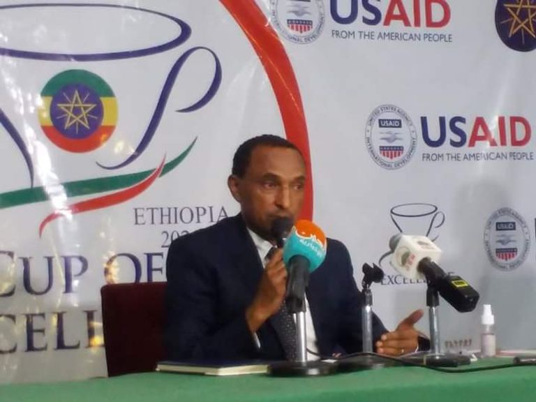 أدونجا دبلا ، المدير العام لهيئة القهوة والشاي الإثيوبية