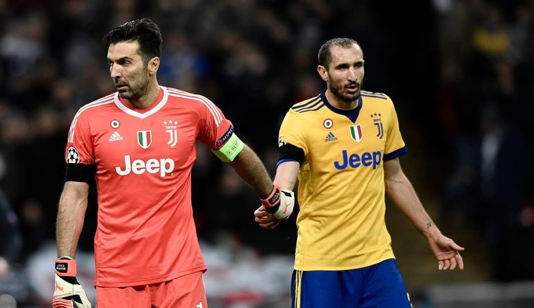 جيانلويجي بوفون وجورجيو كيليني قائدا يوفنتوس جيانلويجي بوفون وجورجيو كيليني قائدا يوفنتوس