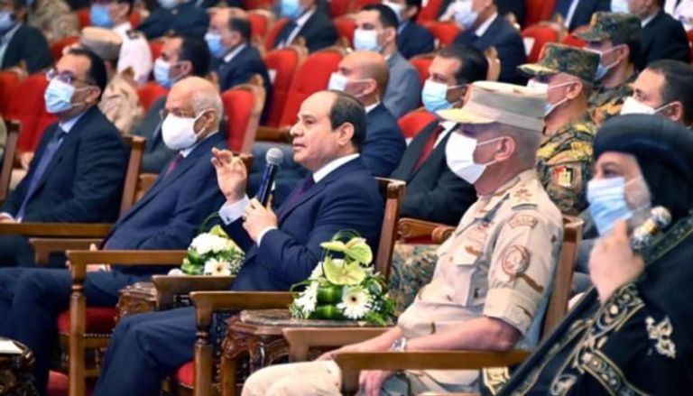 الرئيس المصري عبد الفتاح السيسي خلال افتتاح مشروعات قومية