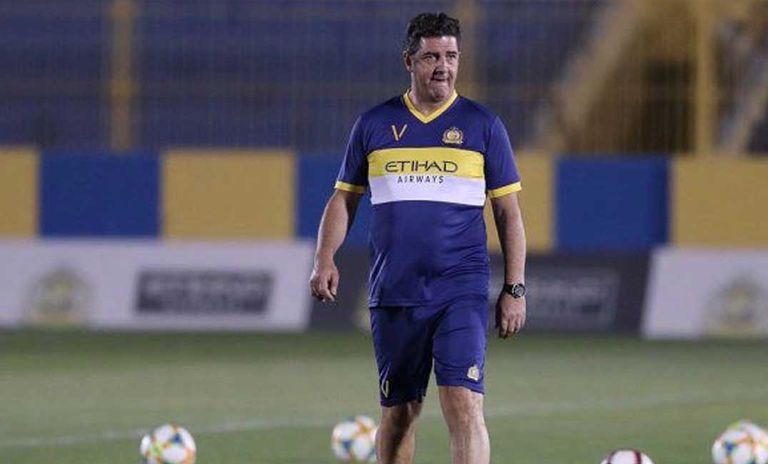 البرتغالي روي فيتوريا المدير الفني لفريق النصر