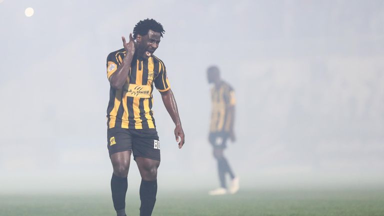 الإيفواري ويلفريد بوني مهاجم اتحاد جدة السعودي