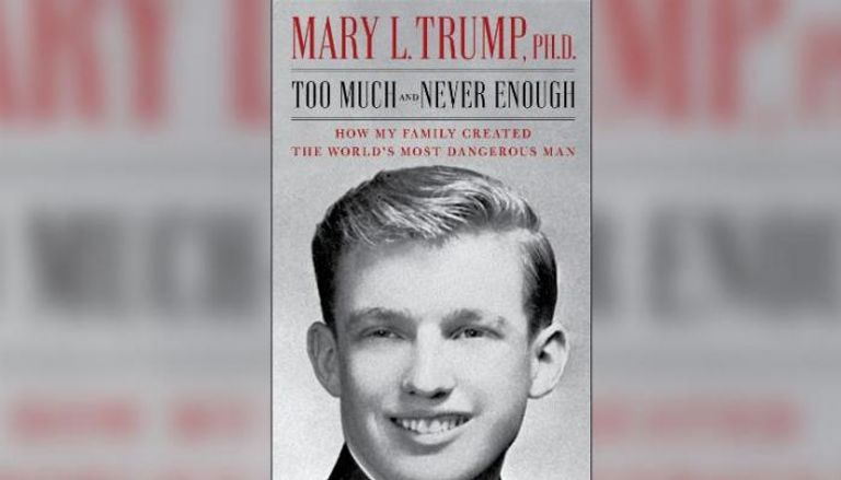 الكتاب يلقي الضوء على تاريخ أسرة ترامب 