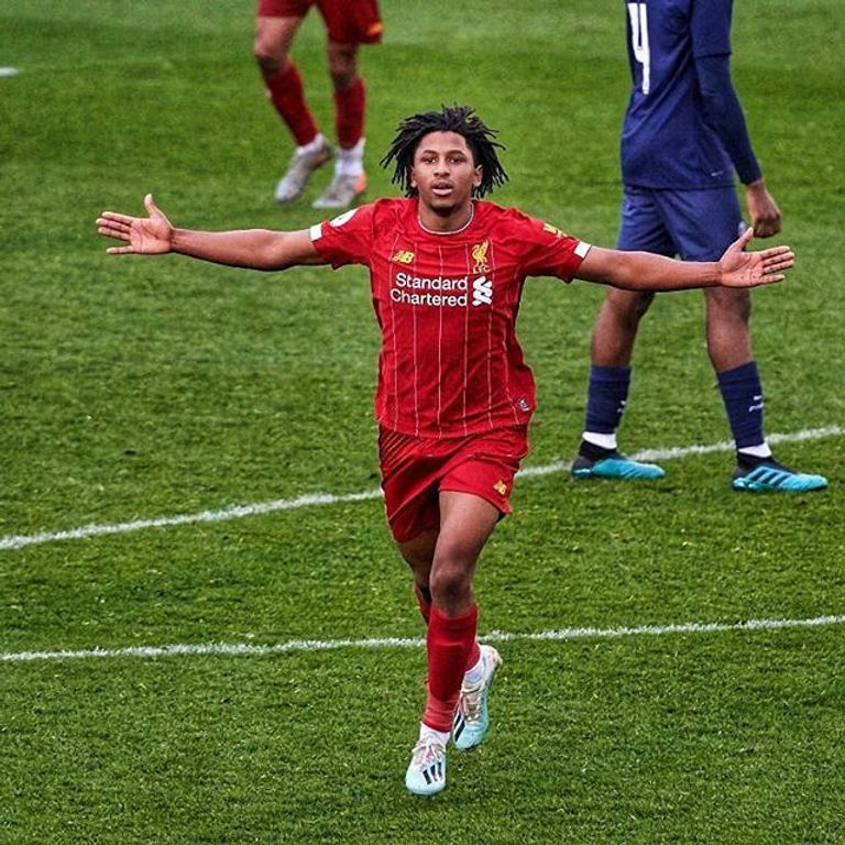 كلوب والعروسي