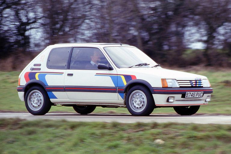 GTi 1.9 بيجو GTi بين الماضي والحاضر