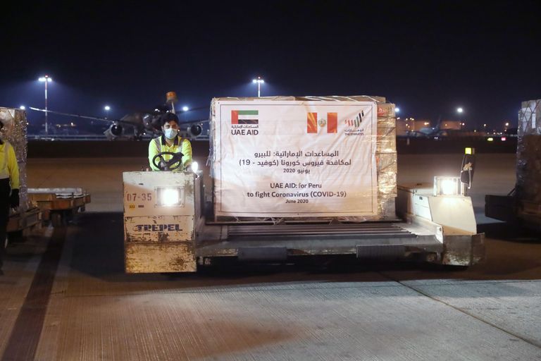 المساعدات الإماراتية تمتد إلى أنحاء العالم لمكافحة كورونا