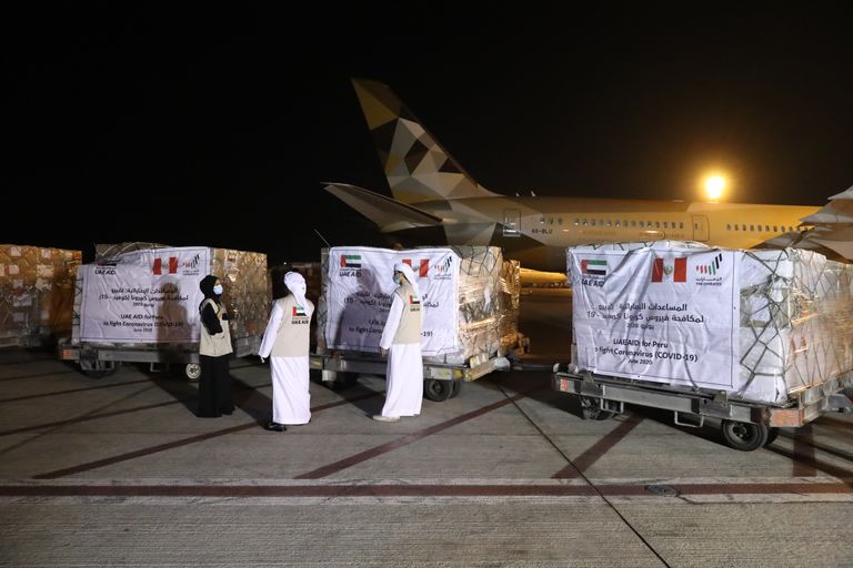 المساعدات الإماراتية تمتد إلى أنحاء العالم لمكافحة كورونا