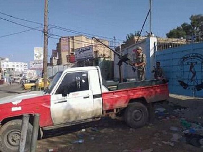 دوريات إخوانية انتشرت في مدينة التربة جنوب تعز دوريات إخوانية انتشرت في مدينة التربة جنـوب تعز