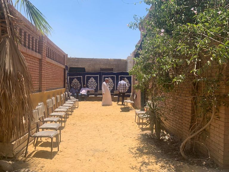 مقر تلقي تشييع عزاء الفنانة المصري الراحلة، رجاء الجداوي، بمقابر البساتين وسط العاصمة المصرية القاهرة