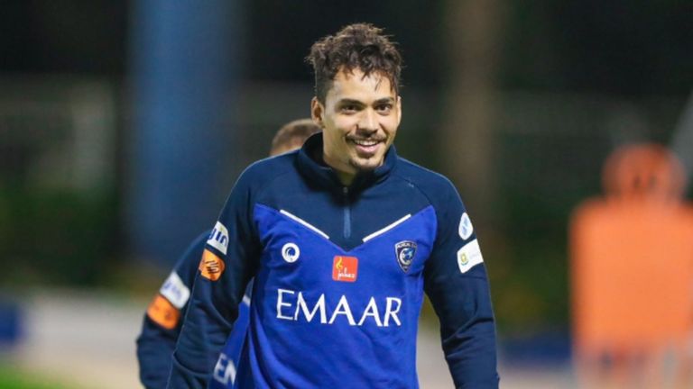 البرازيلي كارلوس إدواردو لاعب الهلال السعودي