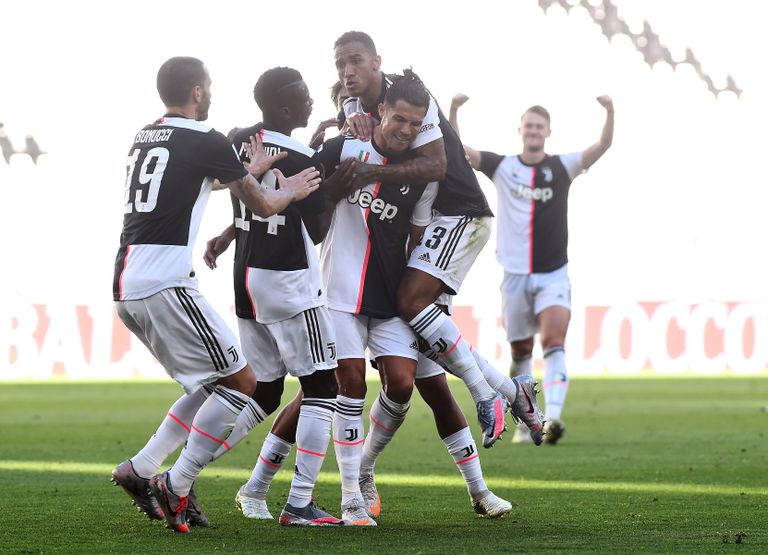 يوفنتوس ضد ميلان 