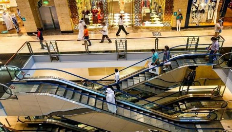 مراكز أبوظبي التجارية تطبق الإجراءات الاحترازية للتسوق الآمن