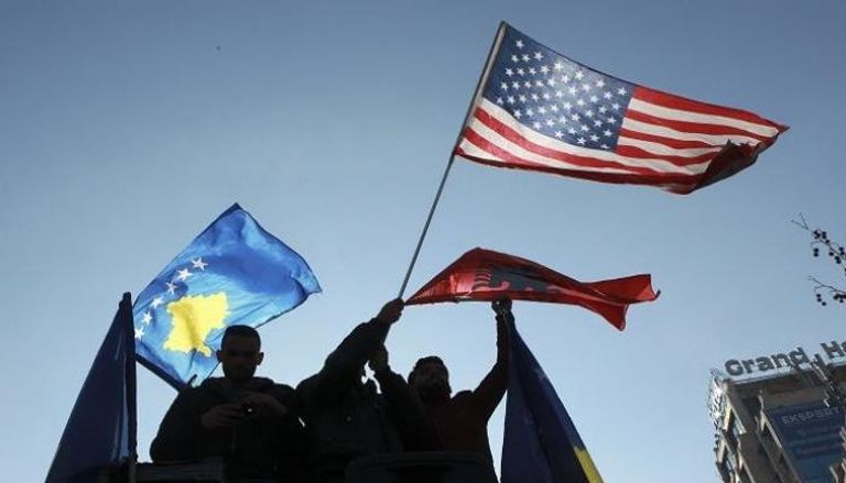العلم الأمريكي يرفرف في احتفالية الاستقلال بكوسوفو - أرشيفية