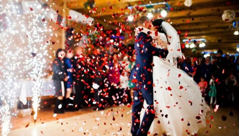 بلجيكا تحظر الرقص في حفلات الزفاف