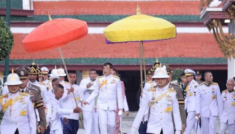 ملك تايلاند في موكب الاحتفال بموسم الأمطار