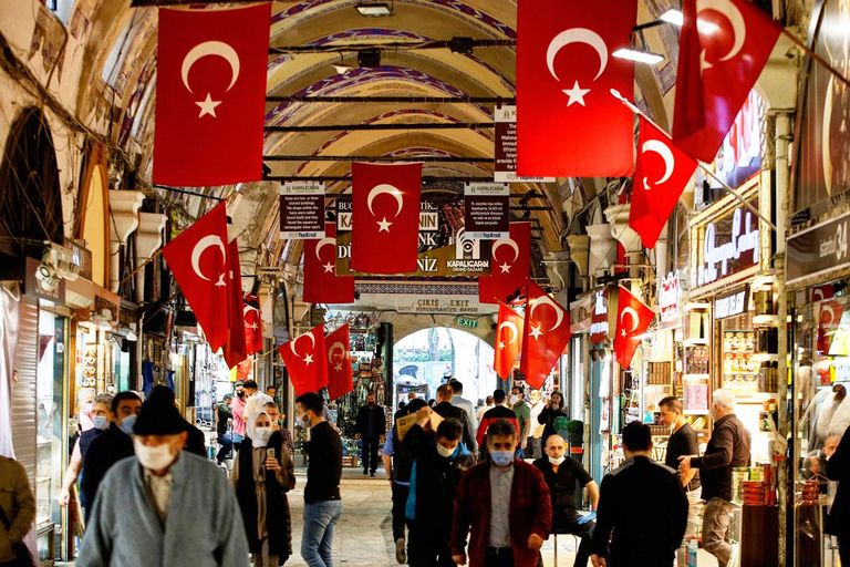 جانب من مظاهرة للمحامين الأتراك أمام وزارة العدل في تركيا