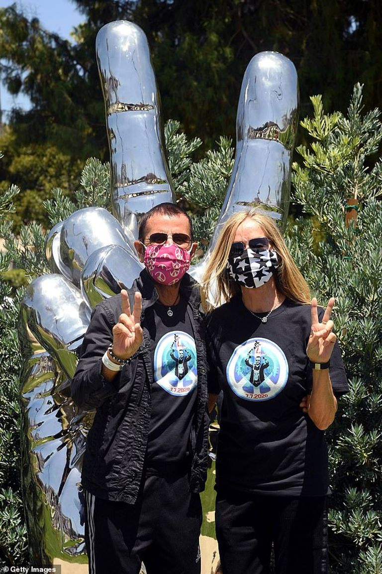 نجم "بيتلز" السابق رينجو ستار