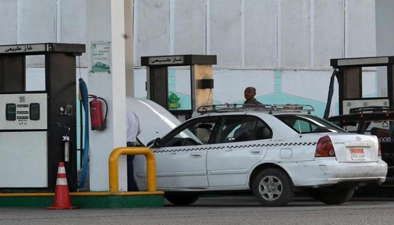 محطة وقود في مصر - رويترز