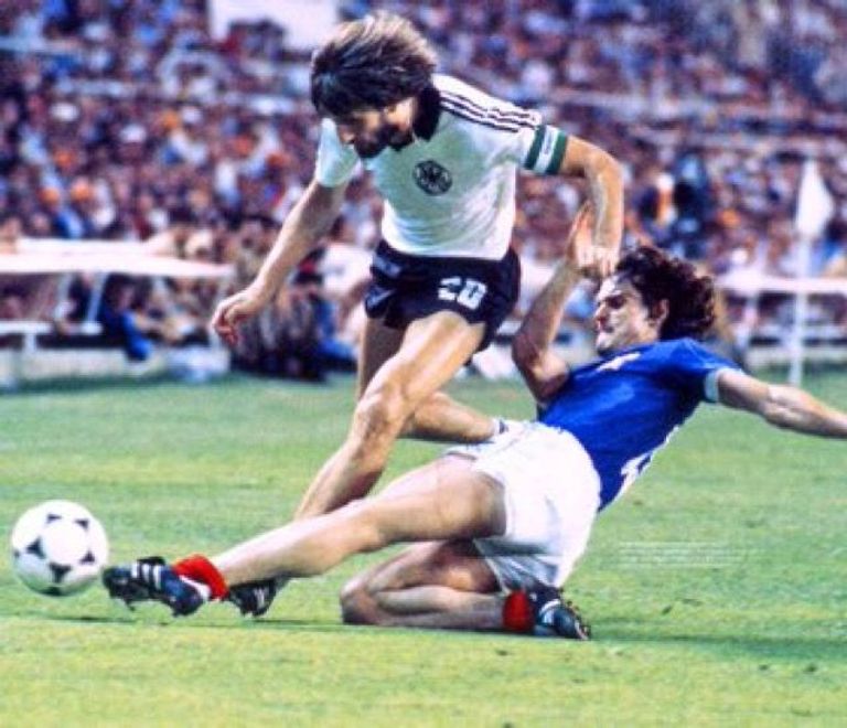 ألمانيا وفرنسا منتخب ألمانيا بطل كأس العالم عام 1990