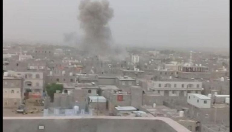مليشيا الحوثي تقصف مدنية مأرب بصاروخ باليستي