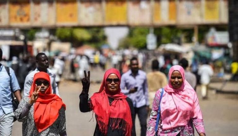 87 % من النساء والفتيات السودانيات عانين من جريمة الختان