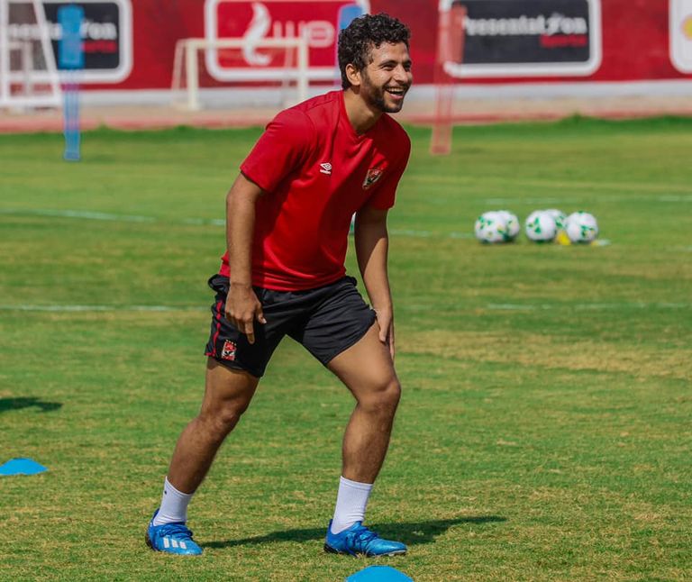 محمد محمود لاعب الأهلي المصري العائد مؤخرا من الإصابة الأهلي المصري