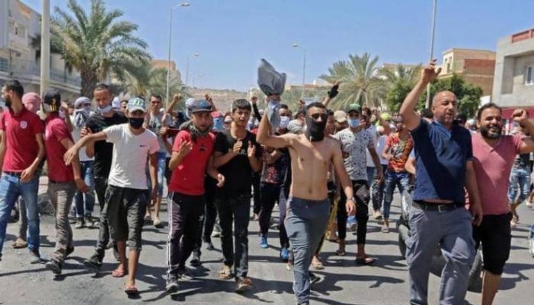 احتجاجات بمنطقة رمادة بمحافظة تطاوين جنوب تونس