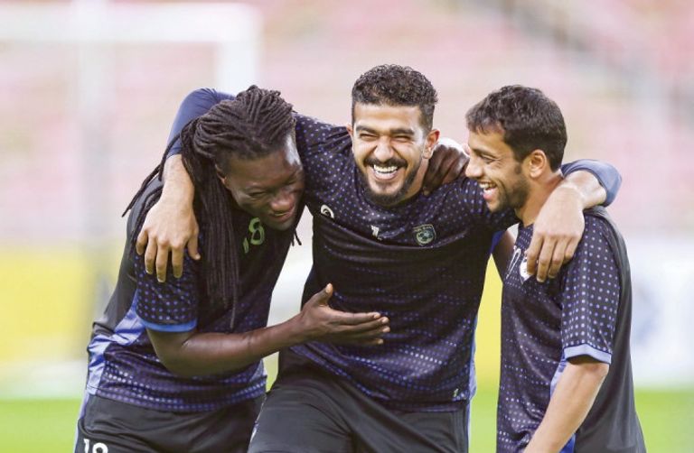 الشلهوب والمعيوف وجوميز لاعبو الهلال