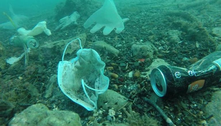 التلوث البلاستيكي المرتبط بكورونا