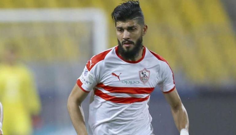فرجاني ساسي لاعب وسط الزمالك أمير مرتضى منصور المشرف على فريق الكرة في نادي الزمالك المصري