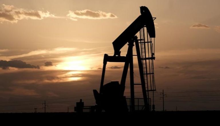 أسعار النفط تفقد أكثر من 1%