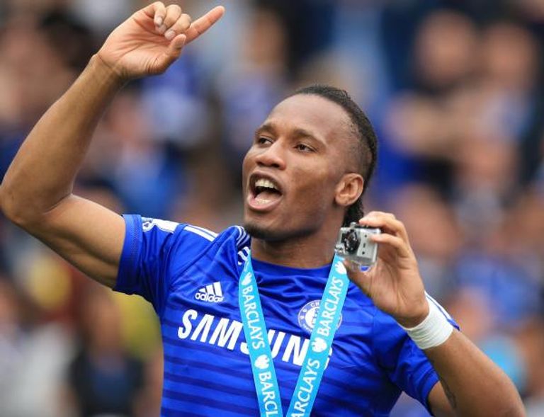 ديدييه دروجبا نجم منتخب كوت ديفوار السابق