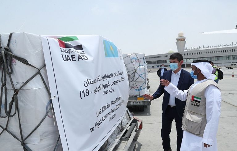 طائرة مساعدات إماراتية إلى كازاخستان لمكافحة كورونا