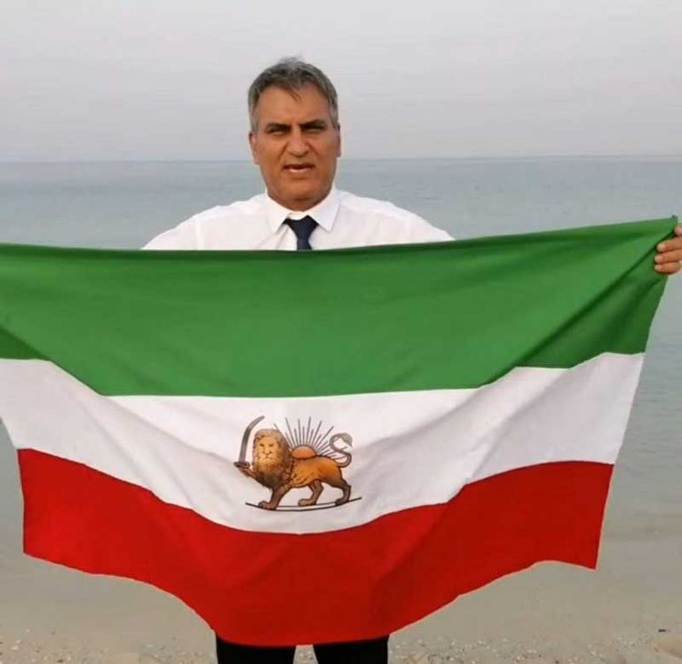 بويا ووالده منوتشهر بختياري - أرشيفية