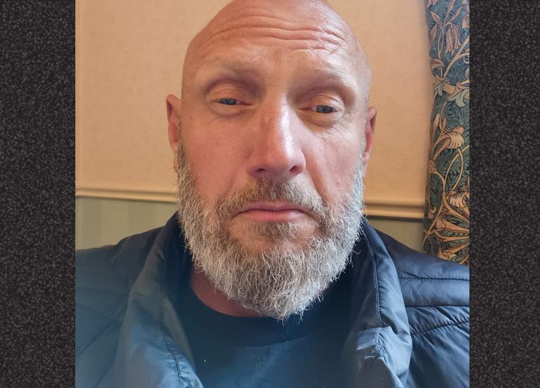 جوناثان أعلن أنه سيتنحر  عبر فيسبوك قبل بدء بث مباشر