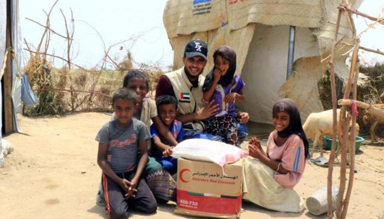 الإمارات تواصل تقديم مساعداتها الإغاثية للشعب اليمني