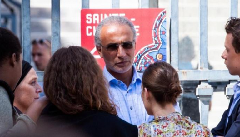 طارق رمضان حفيد مؤسس تنظيم الإخوان الإرهابي المتهم بقضايا الاغتصاب