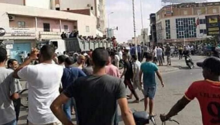 جانب من احتجاجات أهالي تطاوين التونسية