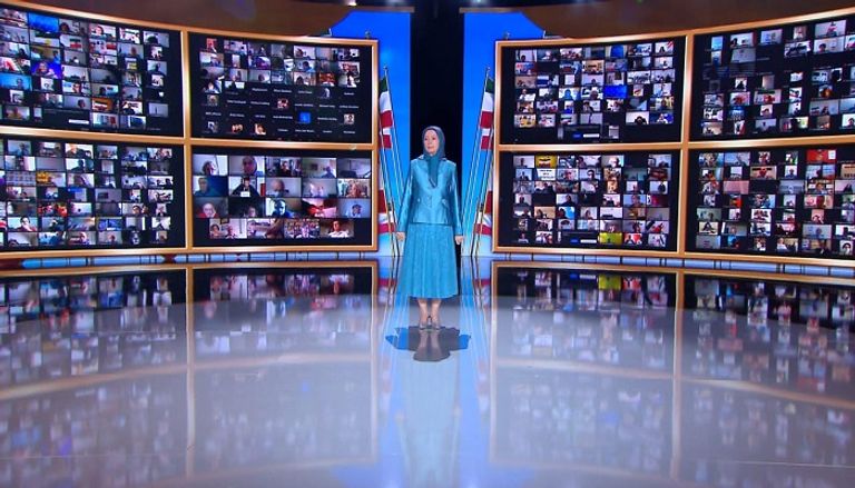 زعيمة المعارضة الإيرانية خللال مشاركتها في المرتمر الذي عقد اليوم لفضح نظام طهران جانب من مؤتمر المعارضة الإيرانية الذي عقد لفضح نظام طهران