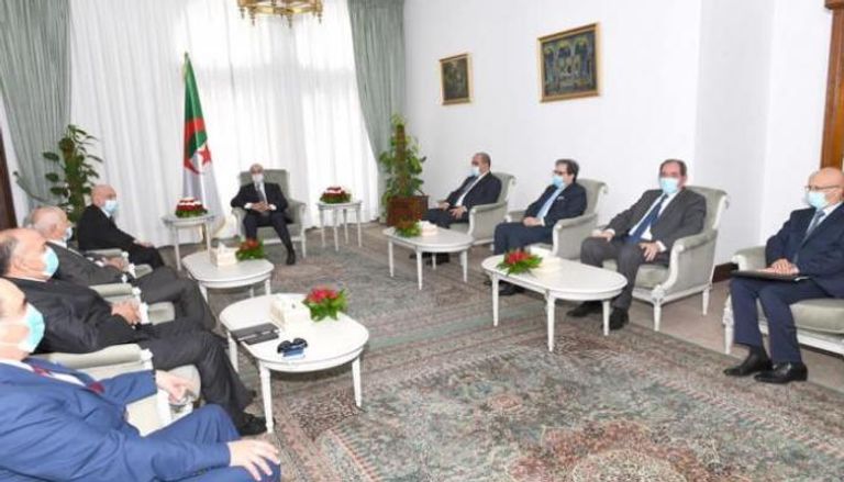 لقاء سابق بين الرئيس الجزائري ورئيس مجلس النواب  الليبي - أرشيفية
