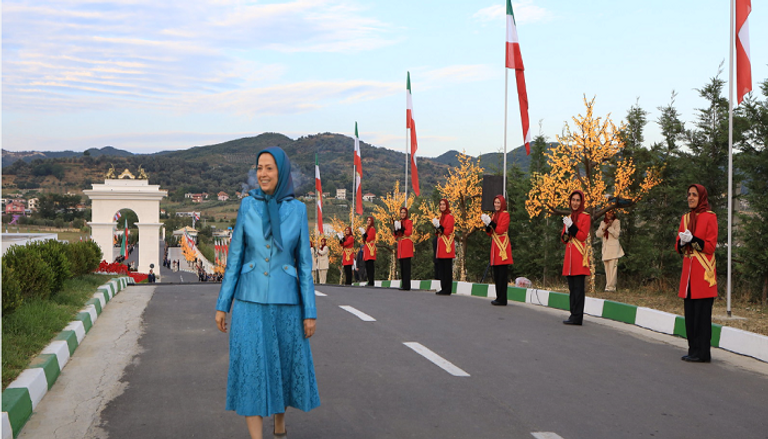 زعيمة المعارضة الإيرانية مريم رجوي