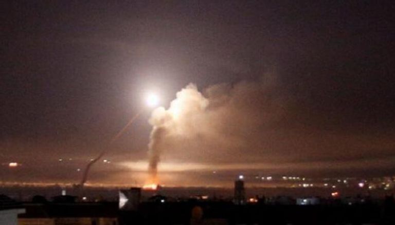 الدفاعات السورية تتصدى لصواريخ إسرائيلية - أرشيفية