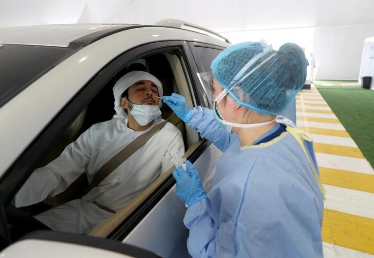 فحص كورونا من المركبة