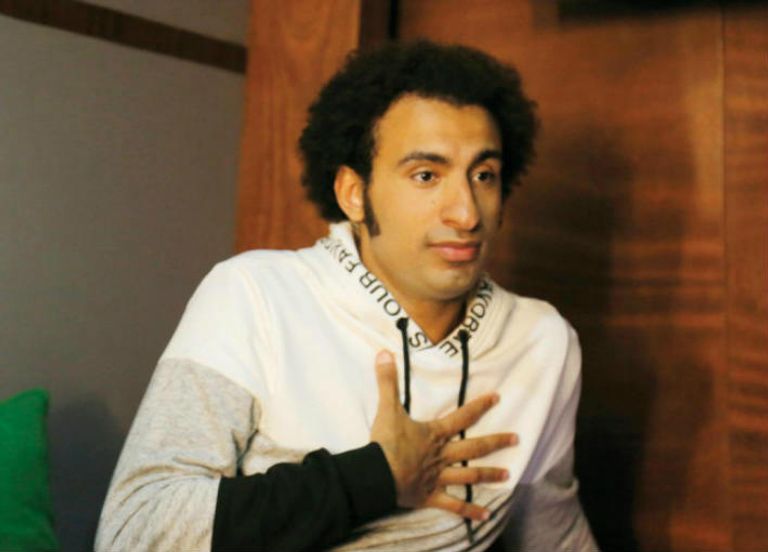 الفنان المصري الشاب علي ربيع الفنان المصري علي ربيع