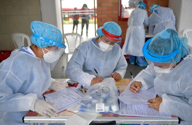 مريض بـ"كوفيد- 19" في غرفة للعناية المركزة