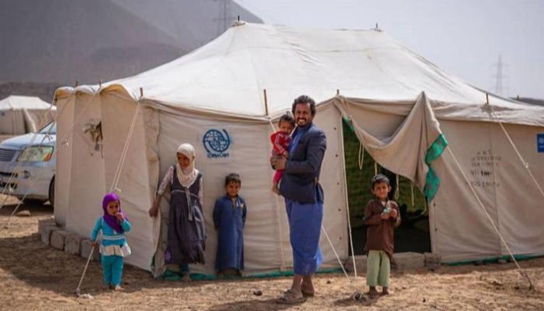  أسرة يمنية في مخيمات نزوح بمأرب