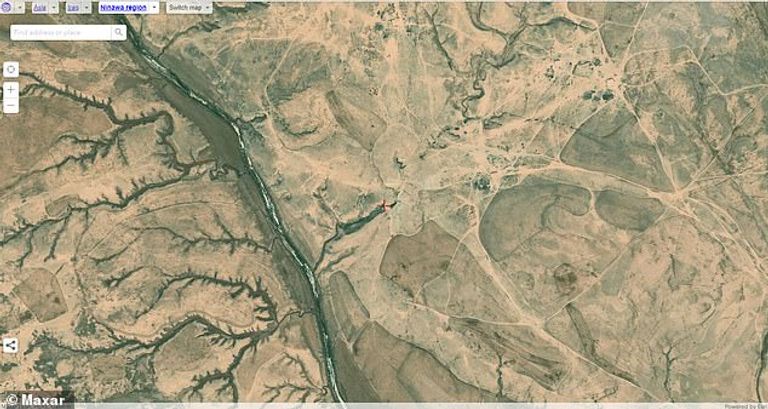 صورة أقمار اصطناعية تظهر هجومين على عناصر داعش شمال العراق وزير الدفاع البريطاني بن والاس