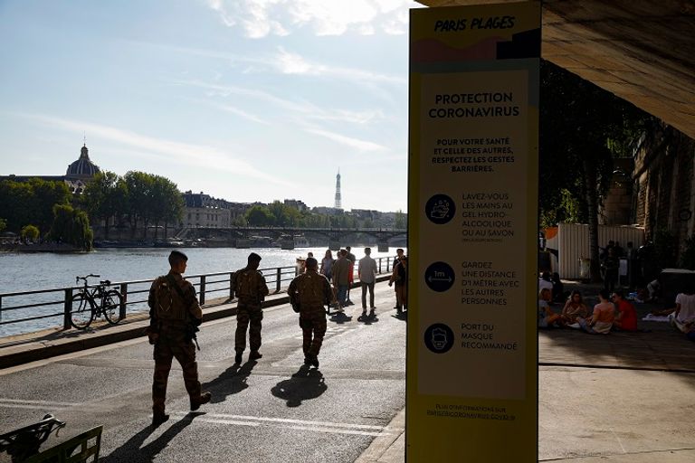 السياحة الداخلية أمل باريس لإحياء القطاع