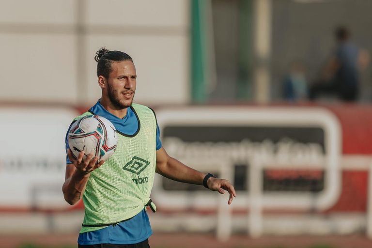 رمضان صبحي لاعب الأهلي المصري محمود عبدالمنعم كهربا لاعب الأهلي المصري