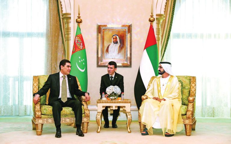 لقاء سابق بين الشيخ محمد بن راشد ورئيس تركمانستان 