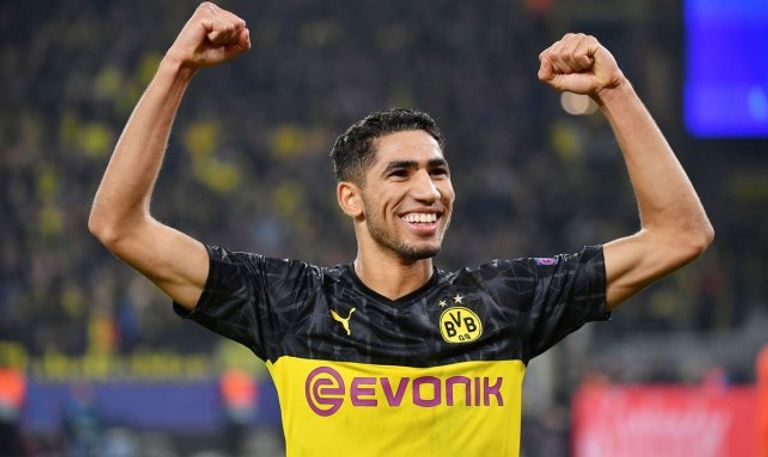 أشرف حكيمي لاعب إنتر ميلان ومدربه أنطونيو كونتي